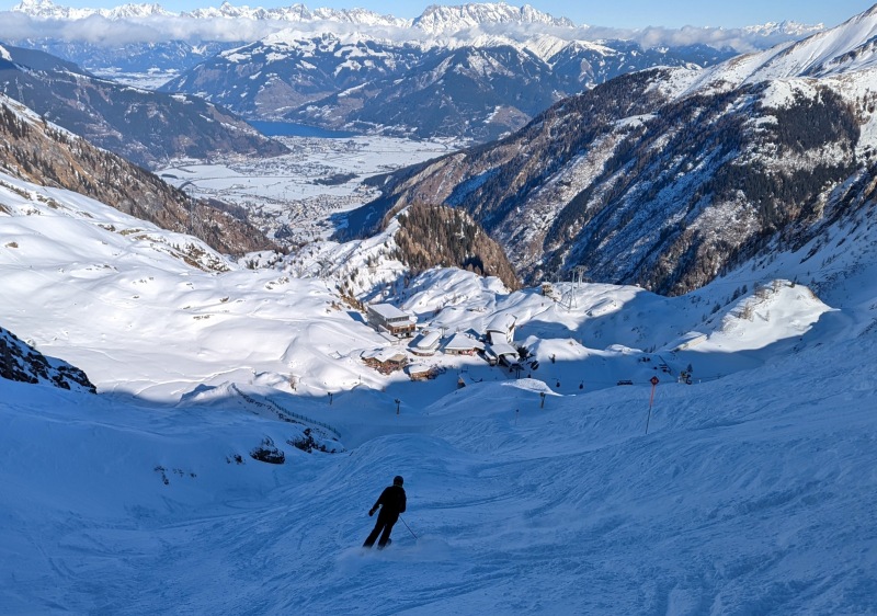 Get to Kaprun near Zell am See & ski powder on Kitzsteinhorn