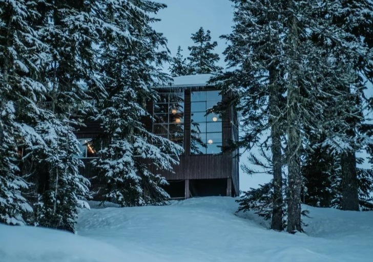 Cat Skiing Bakhmaro Riders Lodge Accommodations