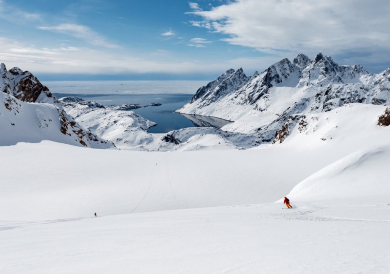 Arctic Heli Skiing Greenland Package