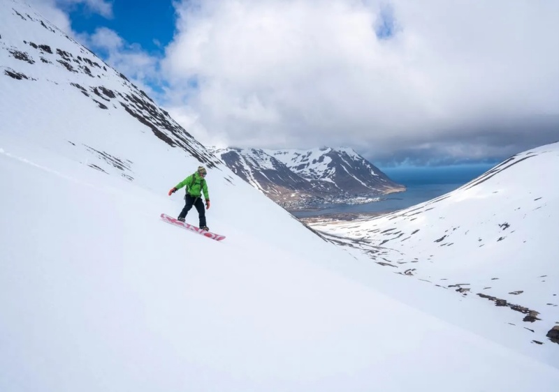 Troll Peninsula Backcountry Ski Touring, Summit Heliskiing