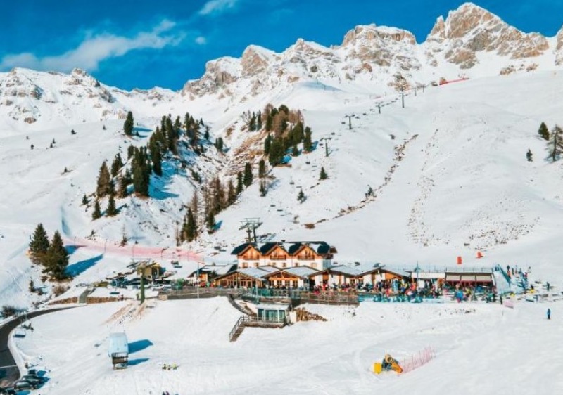Passo San Pellegrino is one the best ski-in ski-out locations in the Dolomites (Chalet Cima Uomo)