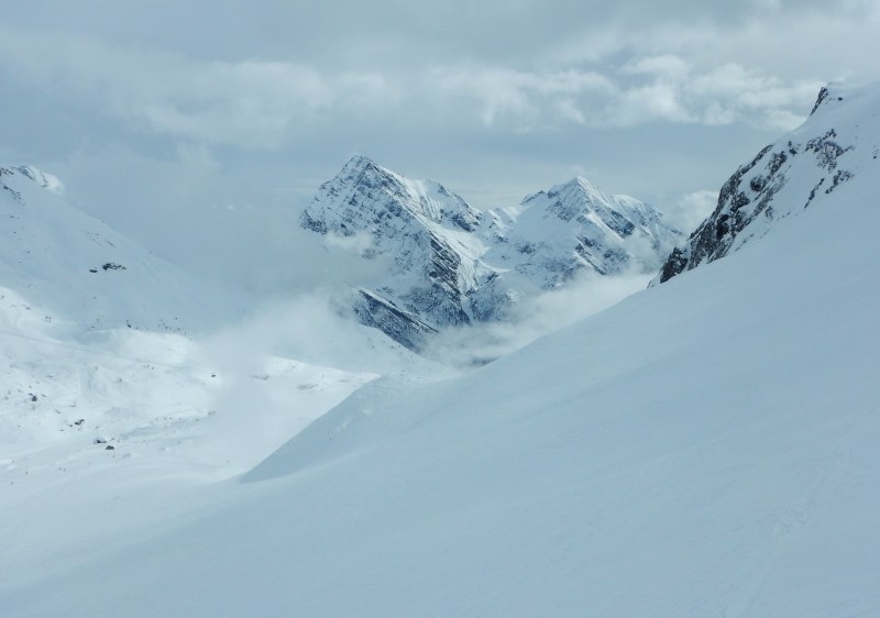 Monterosa has vast swathes of alpine off-piste terrain