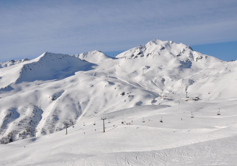 The heart of Davos Klosters is Parsenn & the peaks of Weissfluhjoch & Weissfluhgipfel