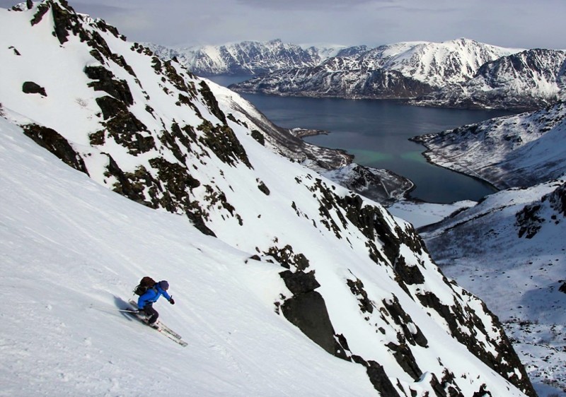 Ski Touring the Alps of the Finnmark